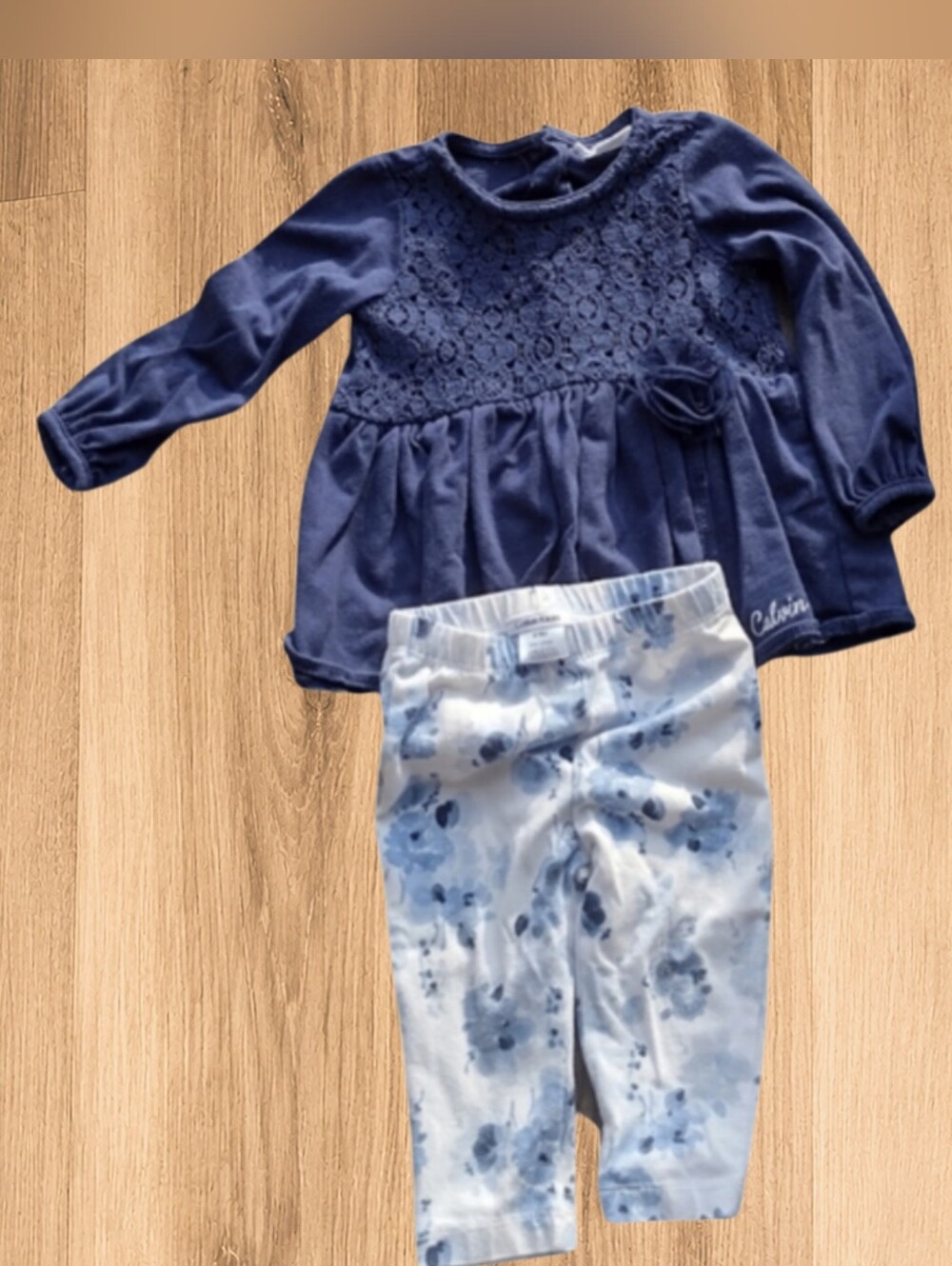 X) Calvin Klein Baby Girl 6-9M Outfit Navy Lace Top & Floral Leggings 2Piece Set